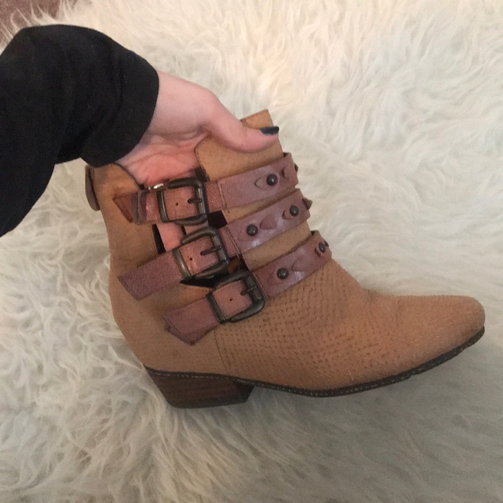 Otbt booties